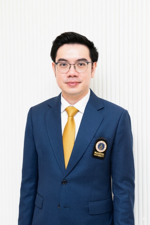 Dr. Jetsada Arnin